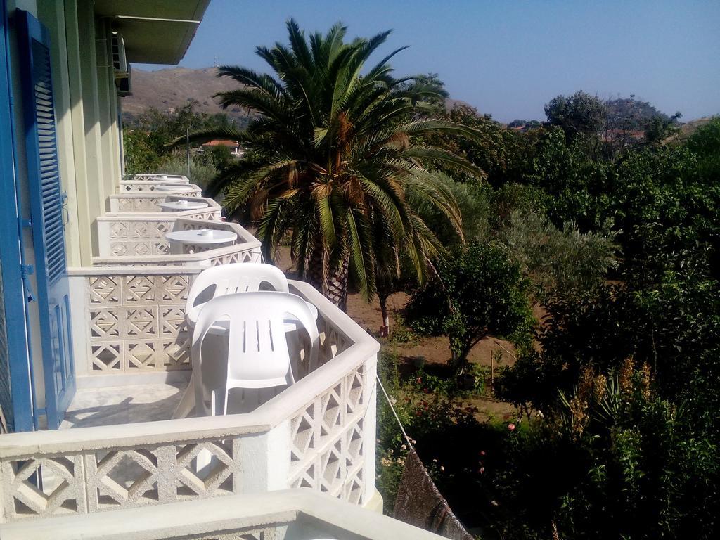 Guesthouse Karidia Skala Eresou Luaran gambar
