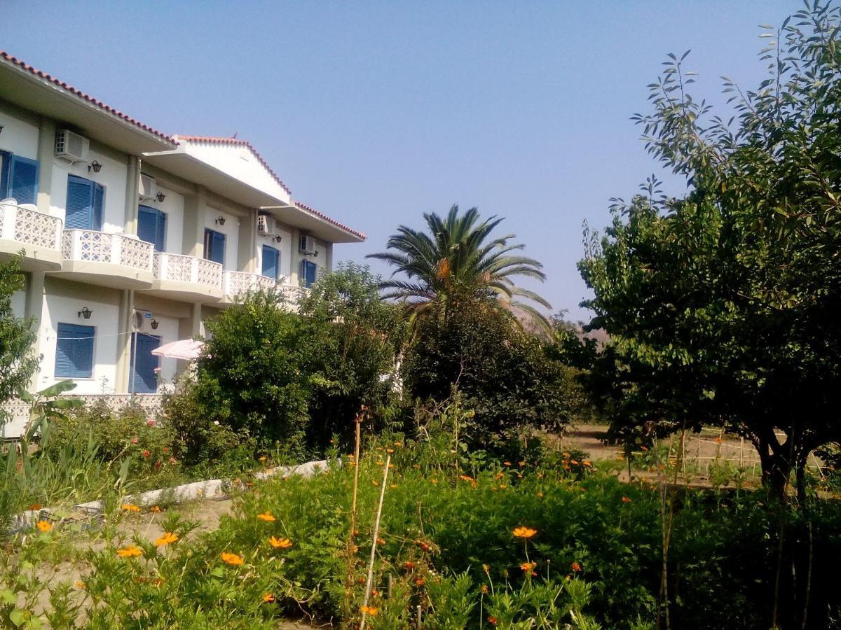 Guesthouse Karidia Skala Eresou Luaran gambar